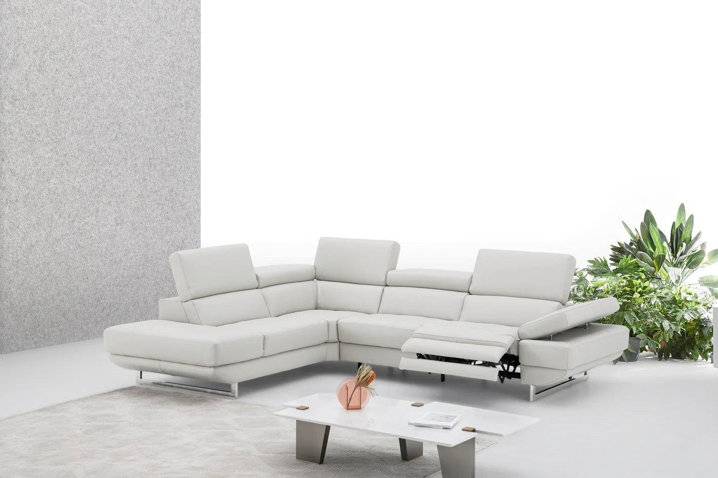 Annalaise Leather Recliner Sectional in Silver Grey | J&M Furniture - Canal Furniture