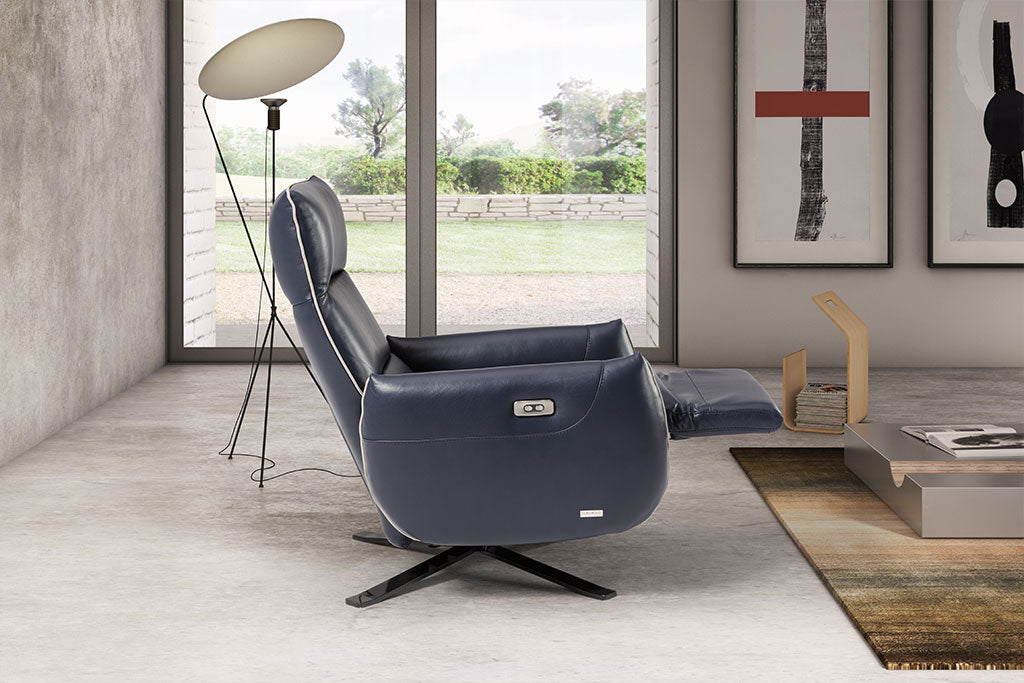 Elisir Power Reclining Chair | J&M Furniture - Canal Furniture