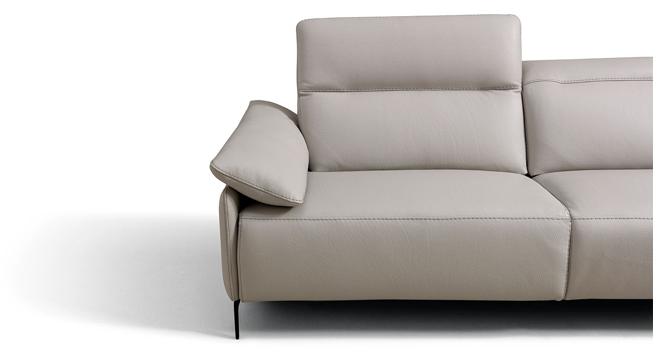 Incanto Italian Attitude Couches & Sofa i845 Reclining Sectional in Light Grey | Incanto