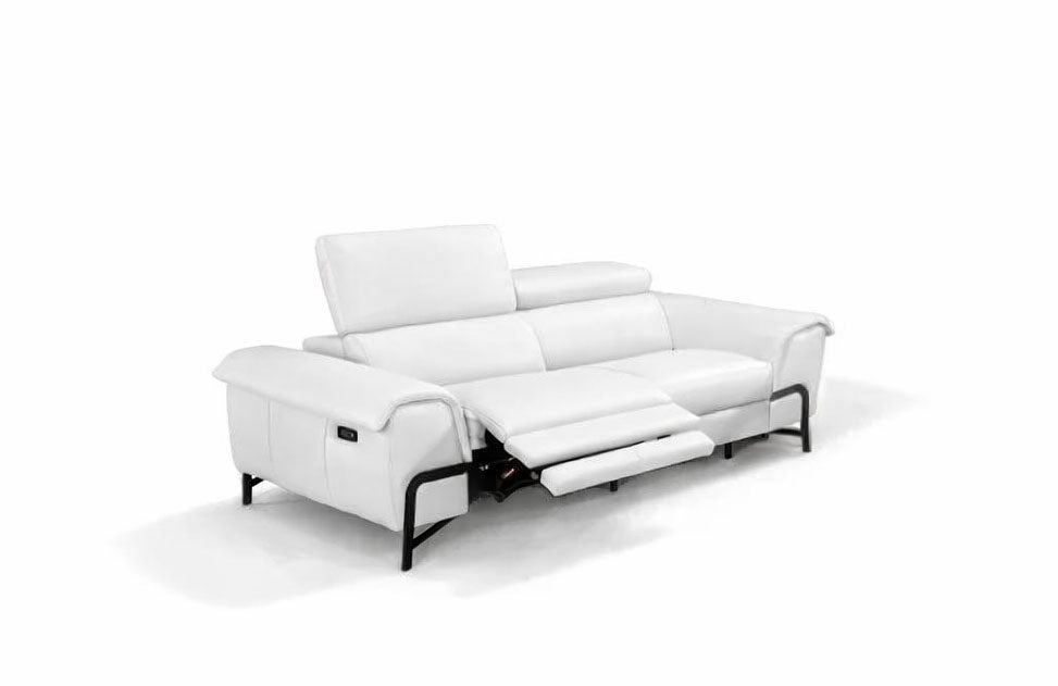 Incanto Italian Attitude Couches & Sofa i917 Leather Sofa Recliner in White | Incanto