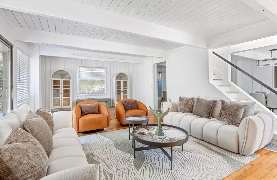 Lennox Fabric Loveseat in Light Grey | J&M Furniture