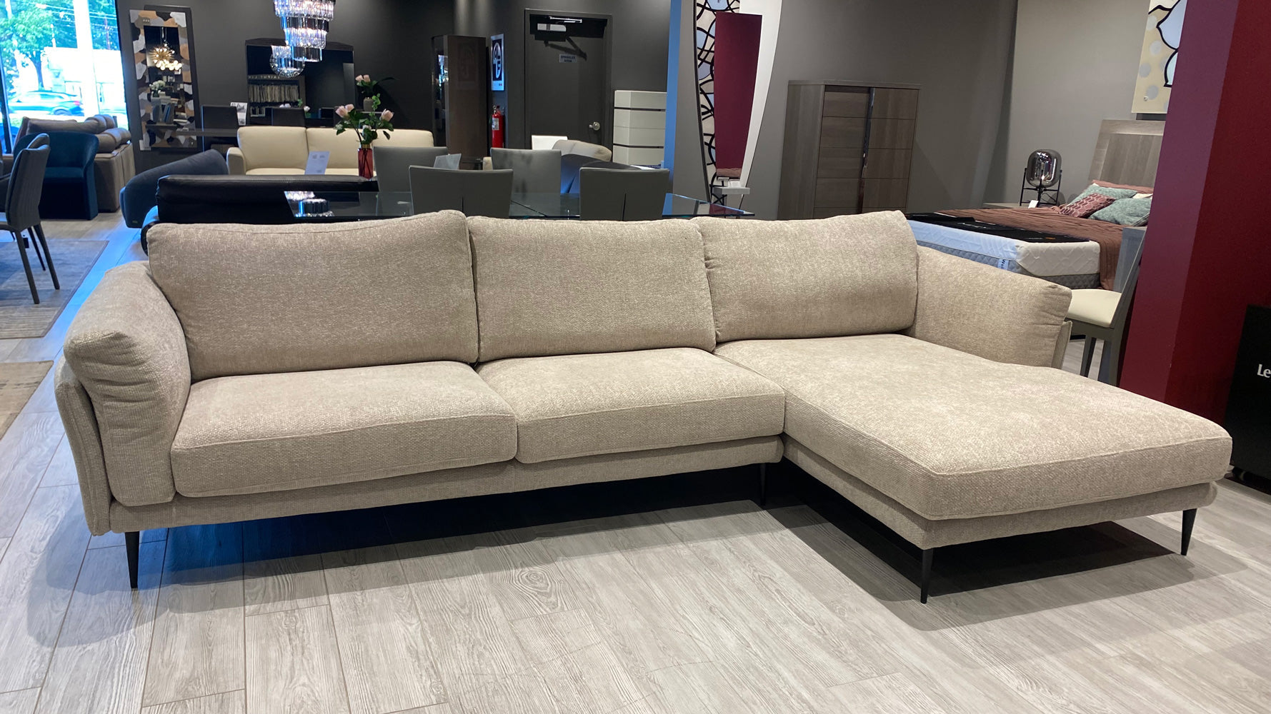 Nicole Sectional - LeComfort - Canal Furniture