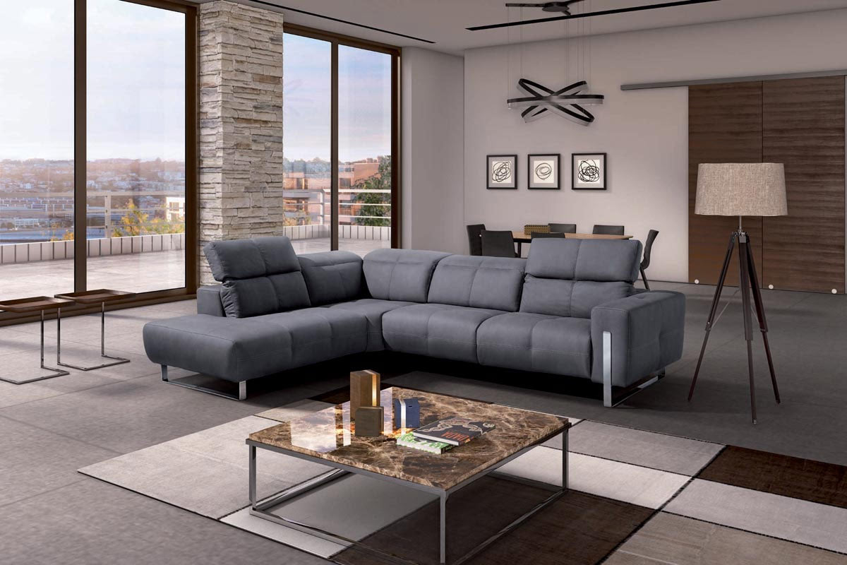 Plaza Leather Sectional | J&M Furniture - Canal Furniture