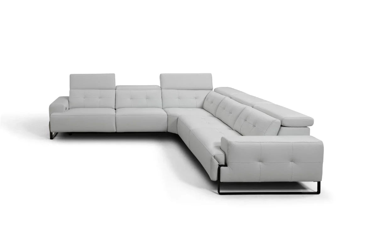 i772 Reclining Sectional Sofa in White | Incanto - Canal Furniture