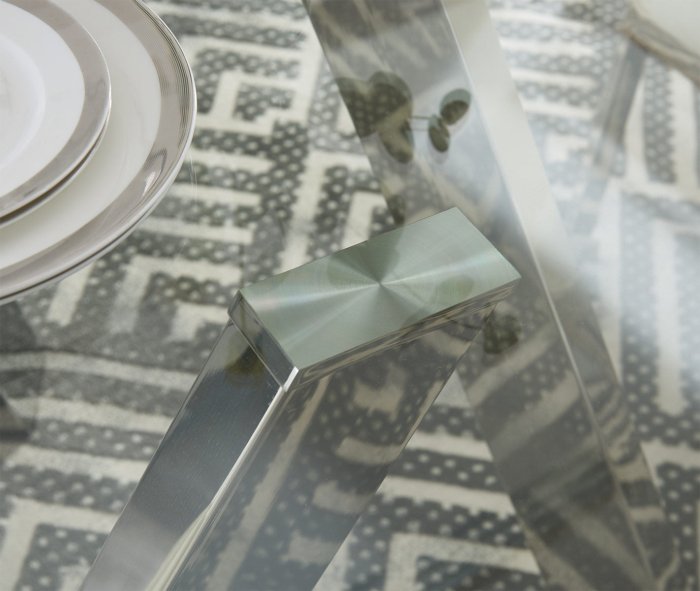 Tower Round Table | J&M Furniture - Canal Furniture