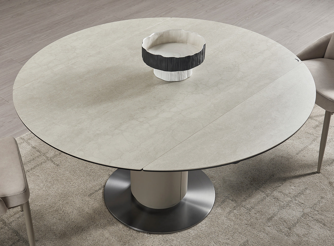 130 Round Extendable Table | J&M Furniture