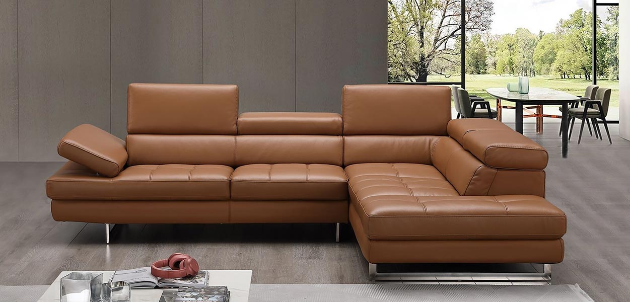 Forza A761 Italian Leather Sectional In Peanut