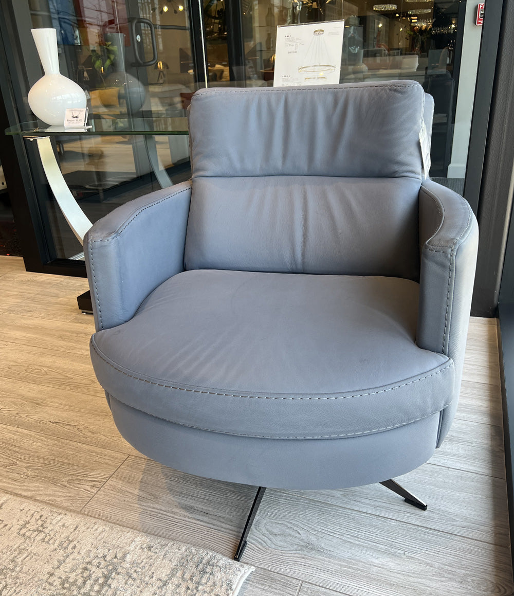 Thea I572 Lounge Leather Armchair | Incanto - Canal Furniture