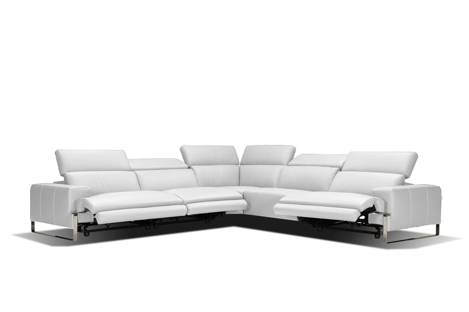 i768 Reclining Sectional Sofa in White | Incanto