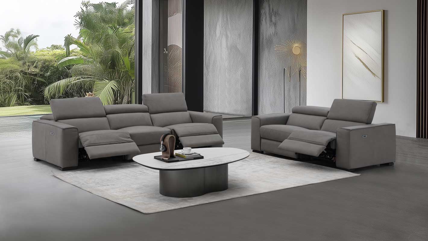 J and M Furniture Couches & Sofa Picasso Leather Power Reclining Loveseat with Dual Motor & USB