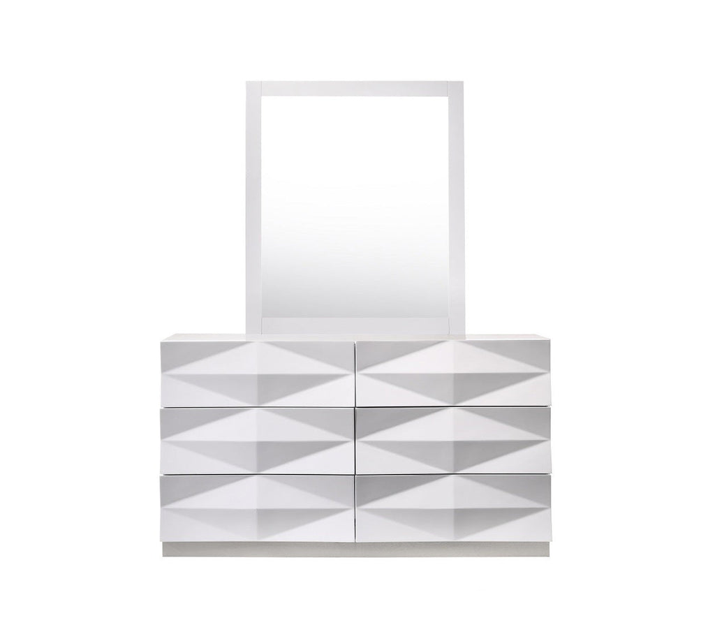 J and M Furniture Dresser Verona Dresser & Mirror