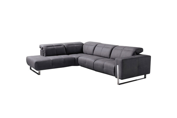 J and M Furniture Couches & Sofa Plaza Leather Sectional | J&M Furniture